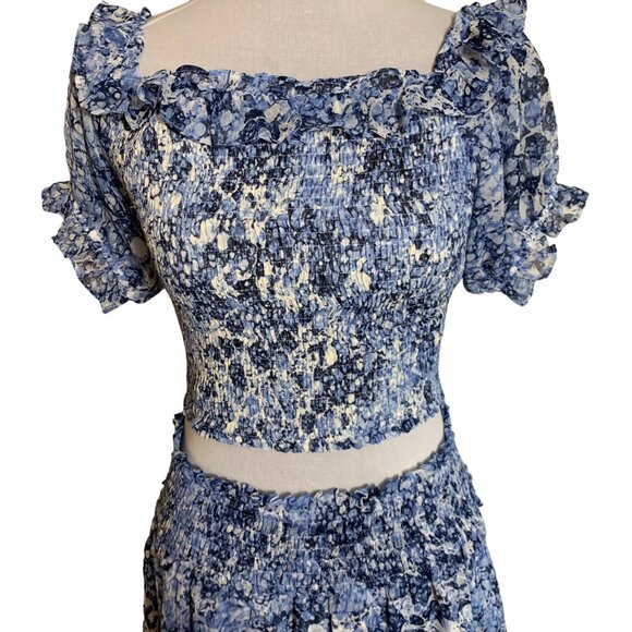 Express 2 Piece Set Off Shoulder Smocked Floral Dress Size M Blue White Crop Top - Picture 3 of 16